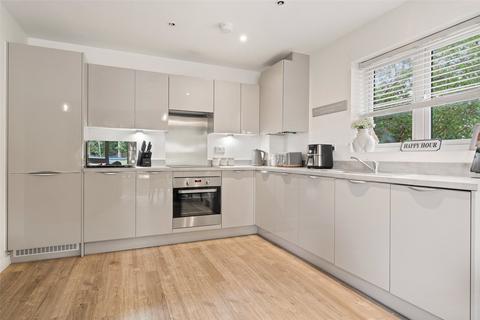 2 bedroom apartment for sale, Hurst Avenue, Camberley GU17