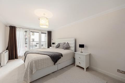 2 bedroom apartment for sale, Thistley Court, Glaisher Street London SE8