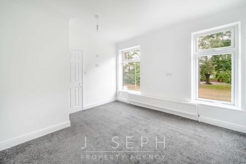 3 bedroom semi-detached house for sale, Nacton Road, Ipswich, IP3