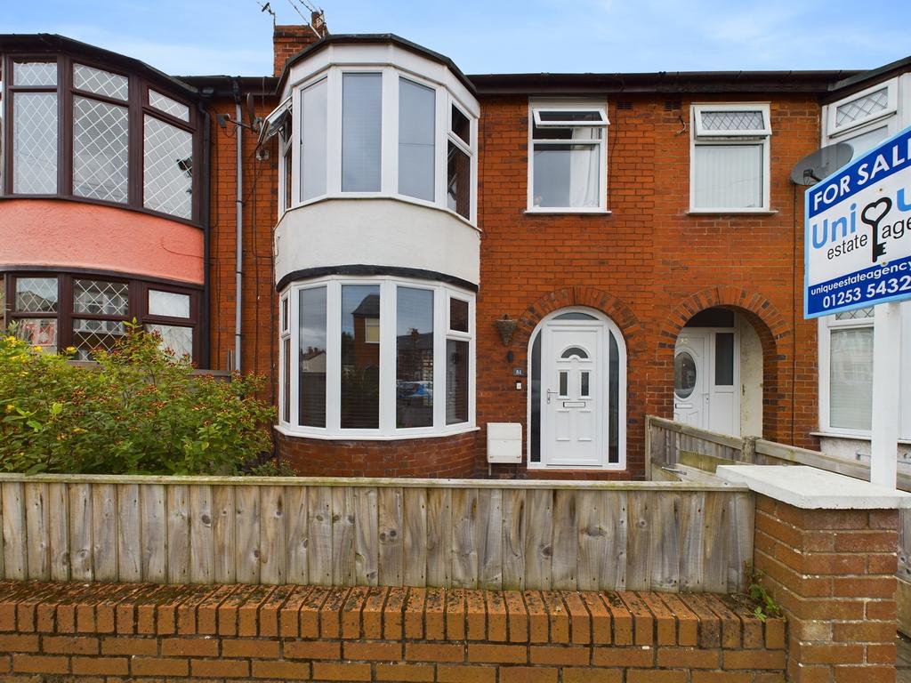 Sandgate, Blackpool, FY4 3 bed semidetached house for sale £160,000