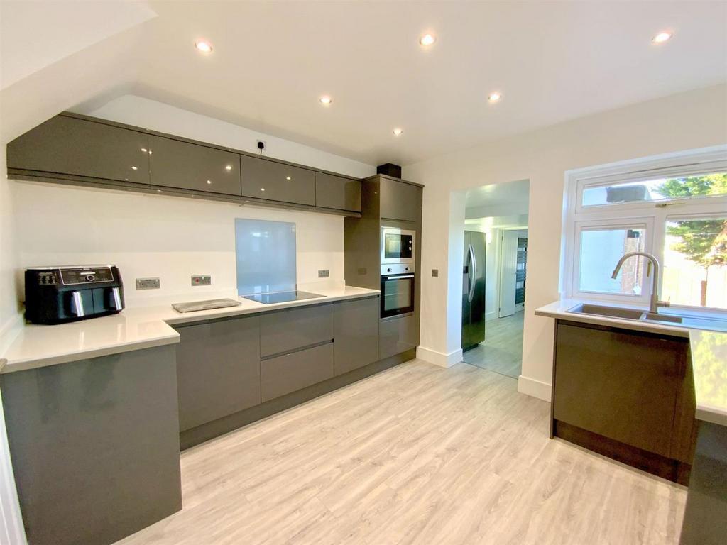 Normandy Road, Cleethorpes 3 bed terraced house for sale £165,000