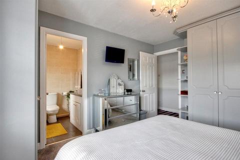 4 bedroom detached house for sale, Oaklands Drive, Willerby, Hull