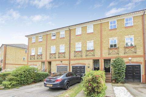 4 bedroom townhouse for sale, Macleod Road, London