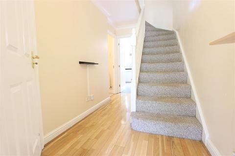 4 bedroom townhouse for sale, Macleod Road, London