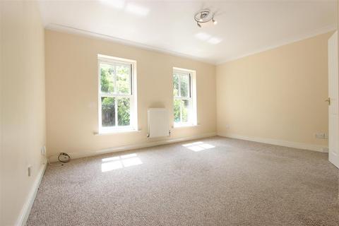 43 Macleod Road, London, N21 1SW