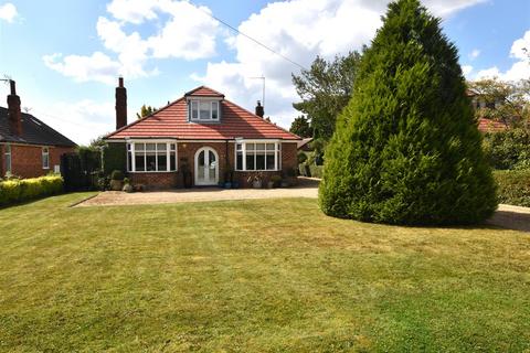 5 bedroom detached bungalow for sale, Ganstead Lane, Bilton, Hull