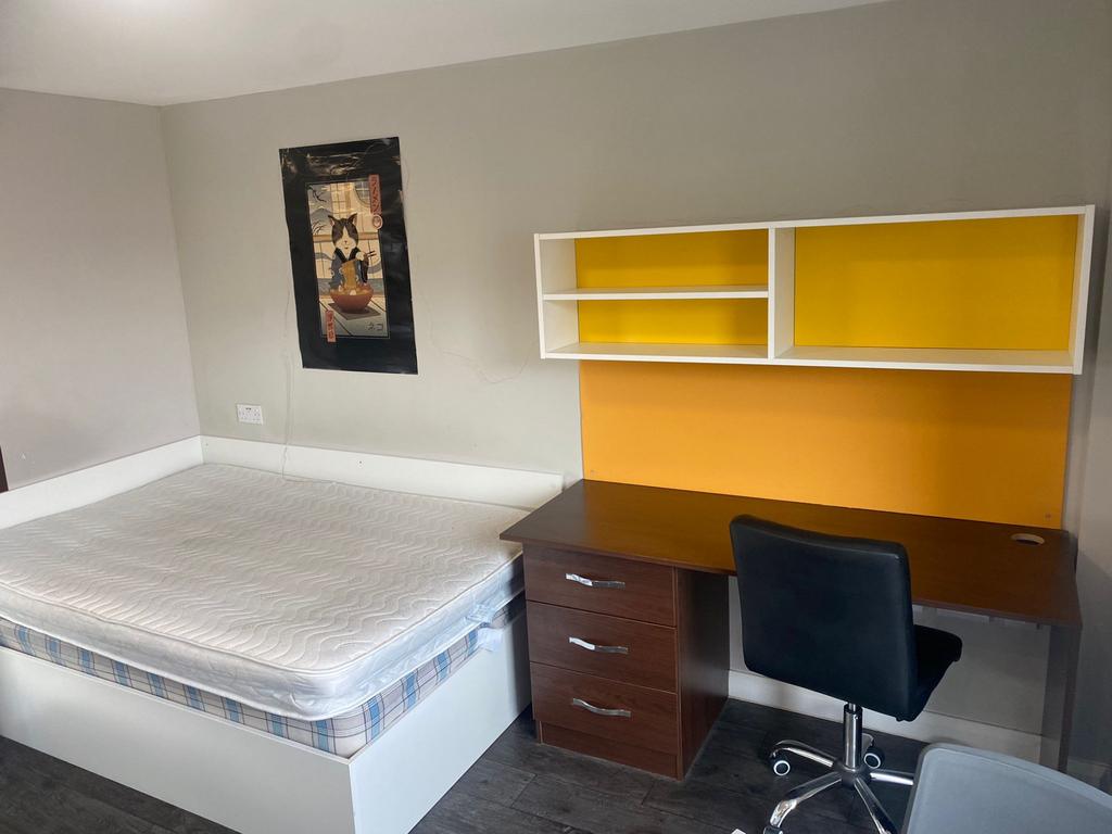 Apartment in Liverpool - View 4