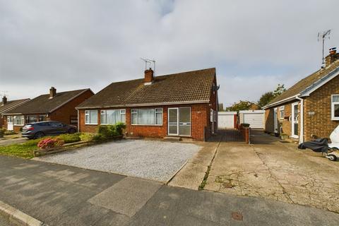 2 bedroom semi-detached bungalow for sale, Greenlands, Driffield, YO25 5HY