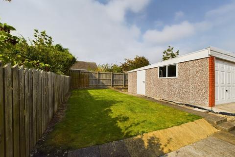 2 bedroom semi-detached bungalow for sale, Greenlands, Driffield, YO25 5HY