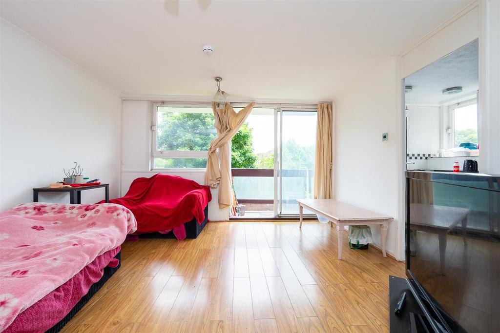 Leith Towers, Grange Vale, Sutton 2 bed apartment for sale £200,000