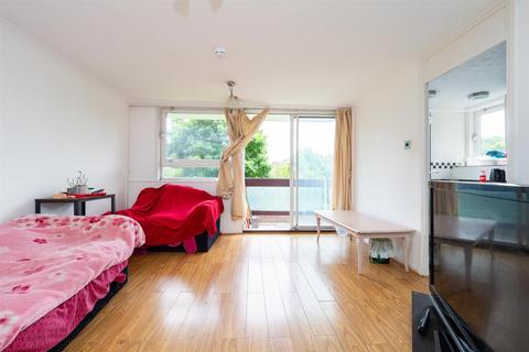 2 bedroom apartment for sale, Leith Towers, Grange Vale, Sutton