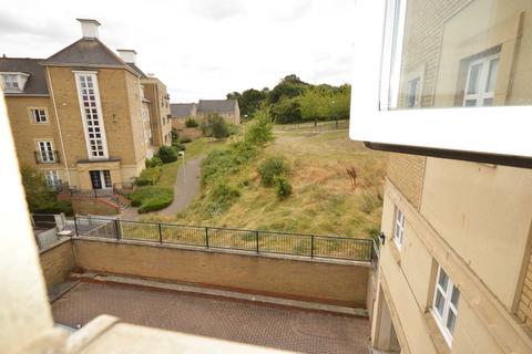 72 Sandpiper Close, Greenhithe, DA9 9RX