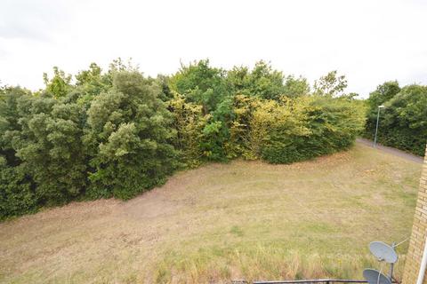 72 Sandpiper Close, Greenhithe, DA9 9RX