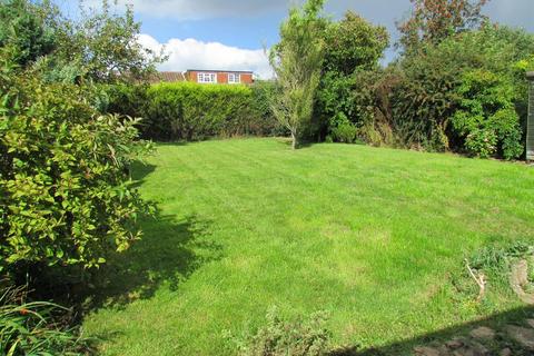 3 bedroom bungalow for sale, Westfields, Kirkbymoorside, York