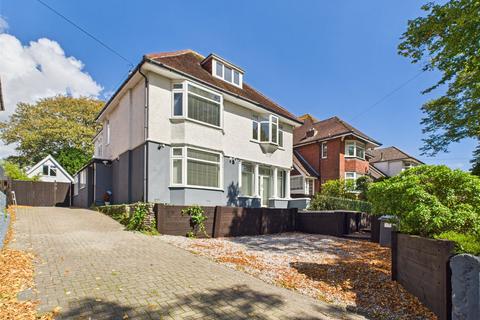 Wentworth Avenue, Bournemouth, Dorset, BH5