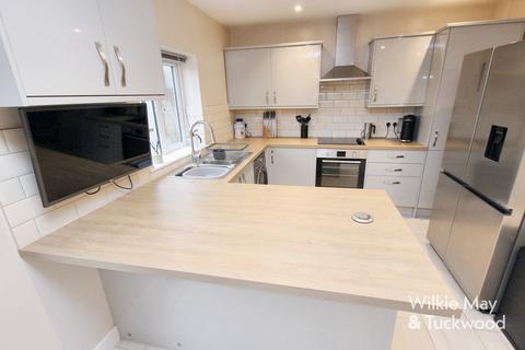 3 bedroom end of terrace house for sale, Bristol Road, Bridgwater TA6