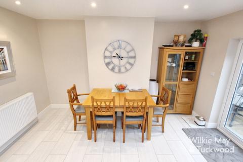 3 bedroom end of terrace house for sale, Bristol Road, Bridgwater TA6