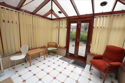 5 Pinkcoat Close, Feltham, TW13 7HL