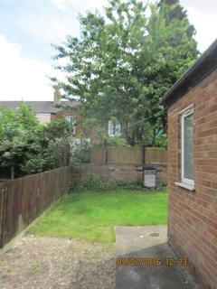 2 bedroom flat to rent, Flat 2, 22 Peel Street, Hull, HU3 1QR