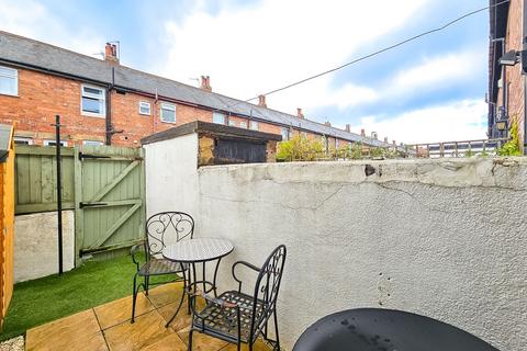 3 bedroom terraced house for sale, Hookstone Avenue, Harrogate, HG2