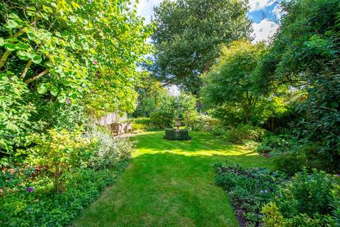 3 bedroom detached house for sale, Vicarage Close, Aylesford