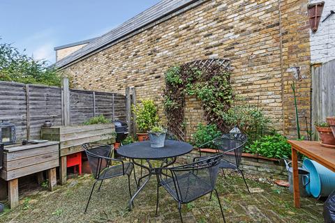 2 bedroom flat to rent, Furness Road, Fulham, SW6