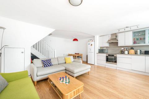 2 bedroom maisonette to rent, Dartmouth Close, Westbourne Grove, London, W11