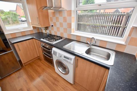 2 bedroom end of terrace house for sale, Tappinger Grove, Kenilworth - NO ONWARD CHAIN