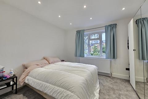 2 bedroom end of terrace house to rent, Munden Street, West Kensington W14