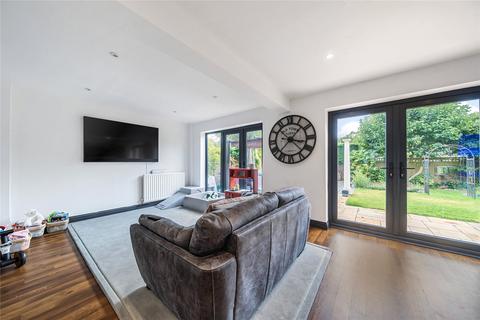 4 bedroom detached house for sale, Northfield, Surrey GU18