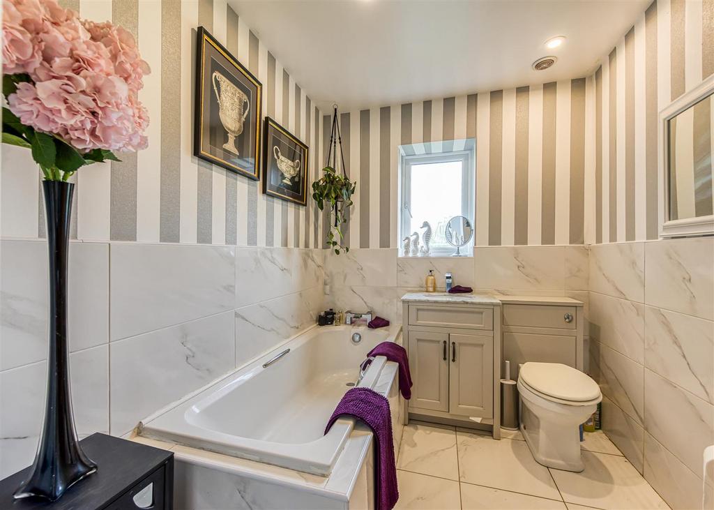 The Sytch-Annex-Bathroom.jpg