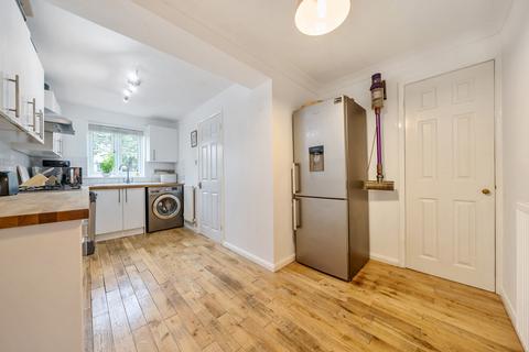 27 Bartholomew Close, Ducklington, Witney, OX29 7UJ