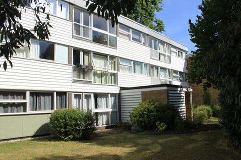 2 bedroom flat for sale, Blackheath Park, London SE3