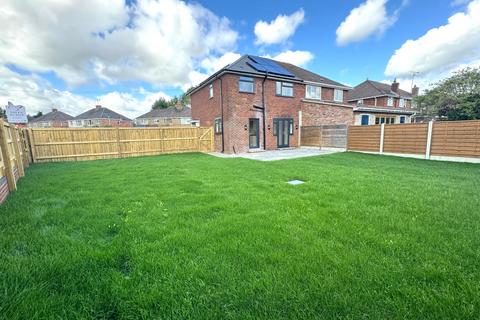 3 bedroom semi-detached house for sale, Upper Stratton, Swindon SN2