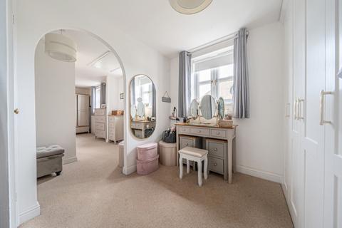 2 Lime Walk, Witney, OX28 1AP