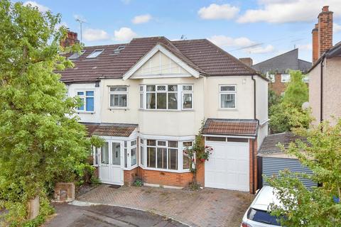 4 bedroom semi-detached house for sale, Elmhurst Drive, South Woodford