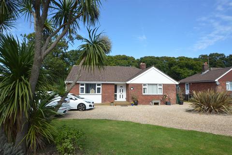 3 bedroom detached bungalow for sale, WOOTTON VILLAGE OUTSKIRTS