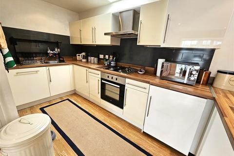 2 bedroom coach house for sale, Grenville Meadow, Tavistock