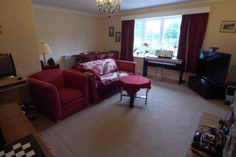 2 bedroom flat to rent, Leconfield Court, Wetherby, West Yorkshire, UK, LS22