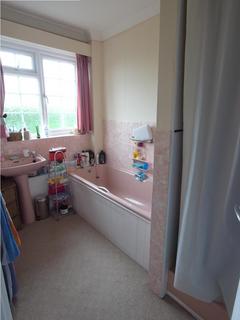 2 bedroom flat to rent, Leconfield Court, Wetherby, West Yorkshire, UK, LS22