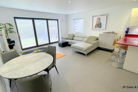 2 bedroom apartment for sale, Mansfield Place, Tolmers Road, Cuffley