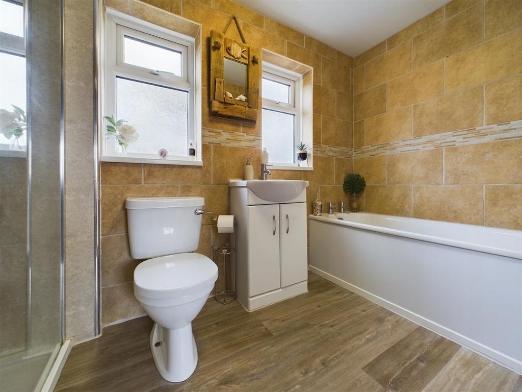 Bath 2.jpg