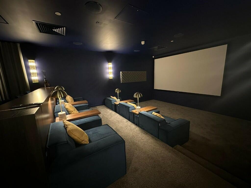 Private Cinema