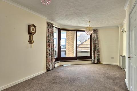 2 bedroom flat for sale, Beach Road, Weston-Super-Mare BS23