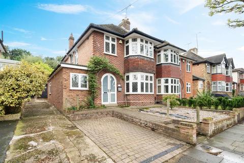 3 bedroom semi-detached house for sale, Oak Tree Gardens, Bromley