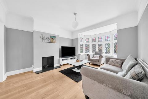 3 bedroom semi-detached house for sale, Oak Tree Gardens, Bromley