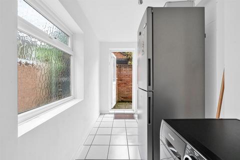 5 Oak Tree Gardens, Sundridge, Bromley, BR1 5BQ