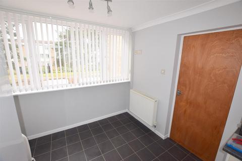 1 bedroom end of terrace house to rent, St. Johns Close, Mildenhall IP28