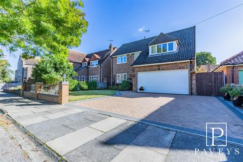 3 bedroom detached house for sale, Fourth Avenue, Frinton-On-Sea