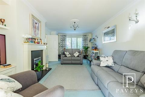 3 bedroom detached house for sale, Fourth Avenue, Frinton-On-Sea